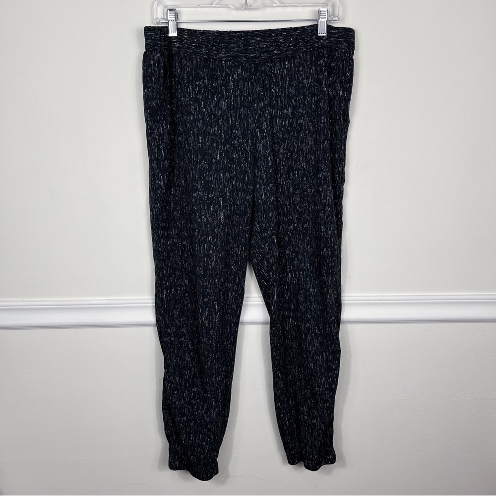 Eddie Bauer Black Abstract Lines Running Joggers With Pockets Size Medium